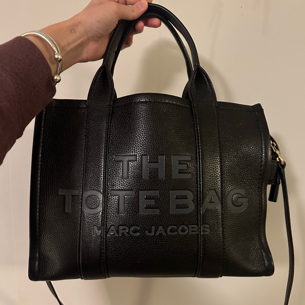 Marc Jacobs black leather medium tote bag